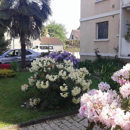 Les Floralies Bis Apartment Pau Luaran gambar
